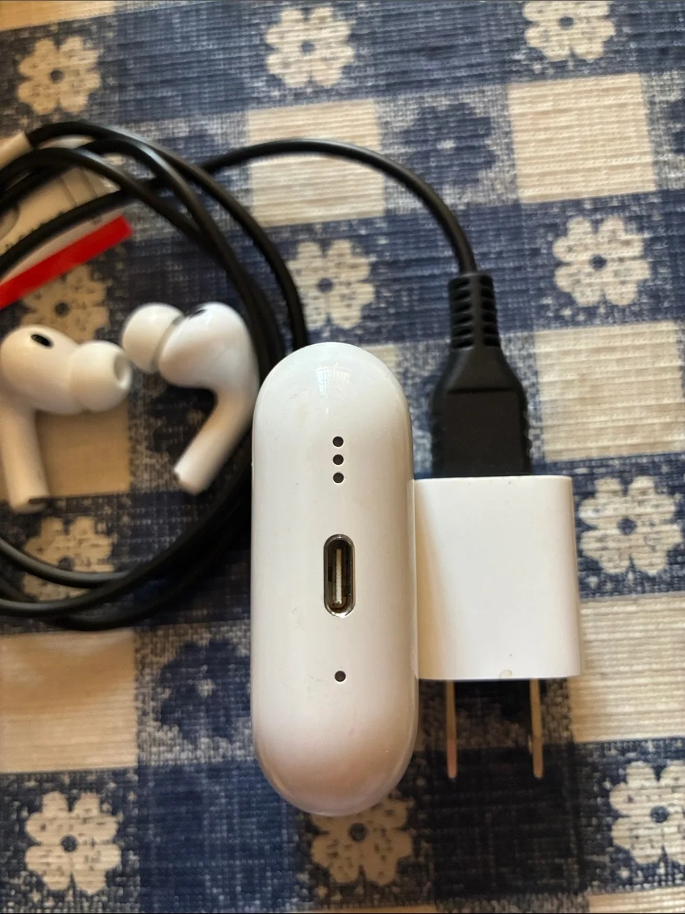 Apple White Wireless Earbuds with Charging Case, Cable & Wall Adapter